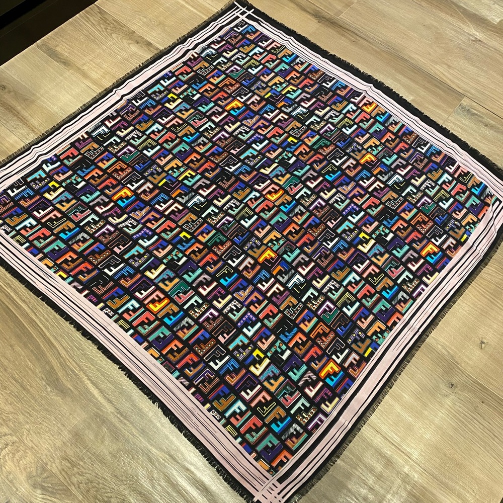 Fendi Fun Scarf 34in ✨